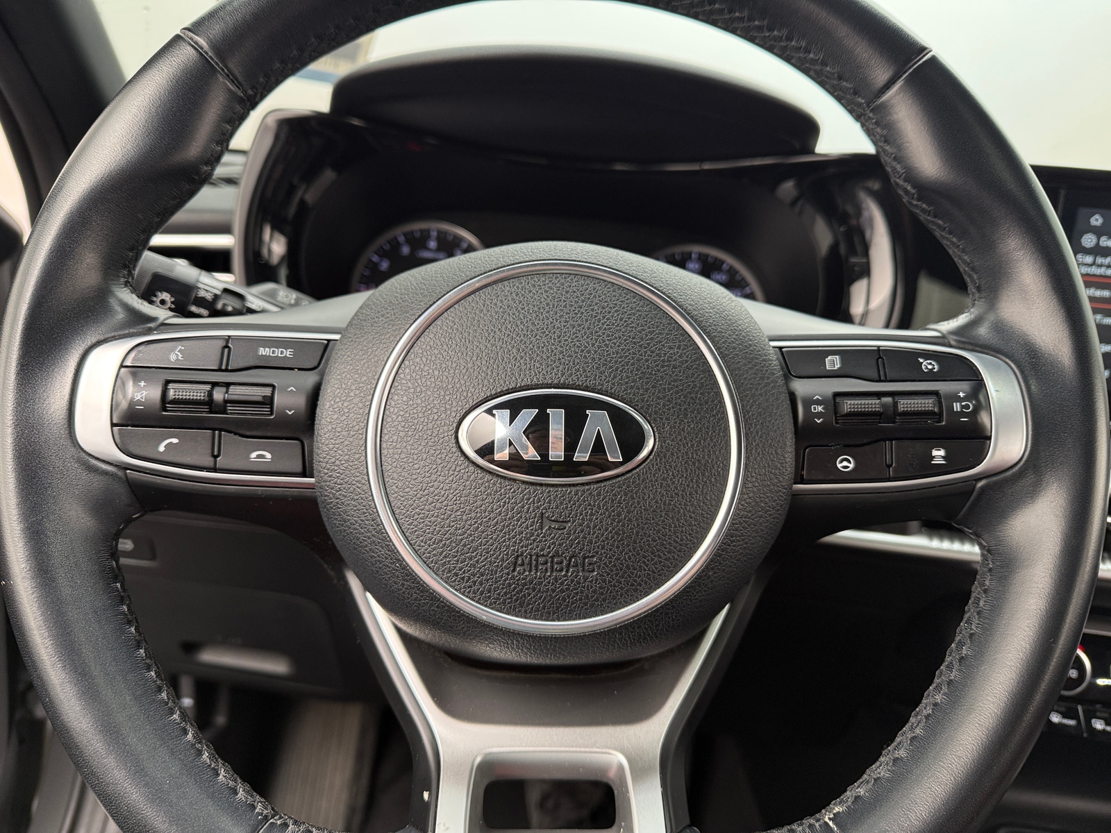 Thumbnail: 2021 Kia K5 - 4