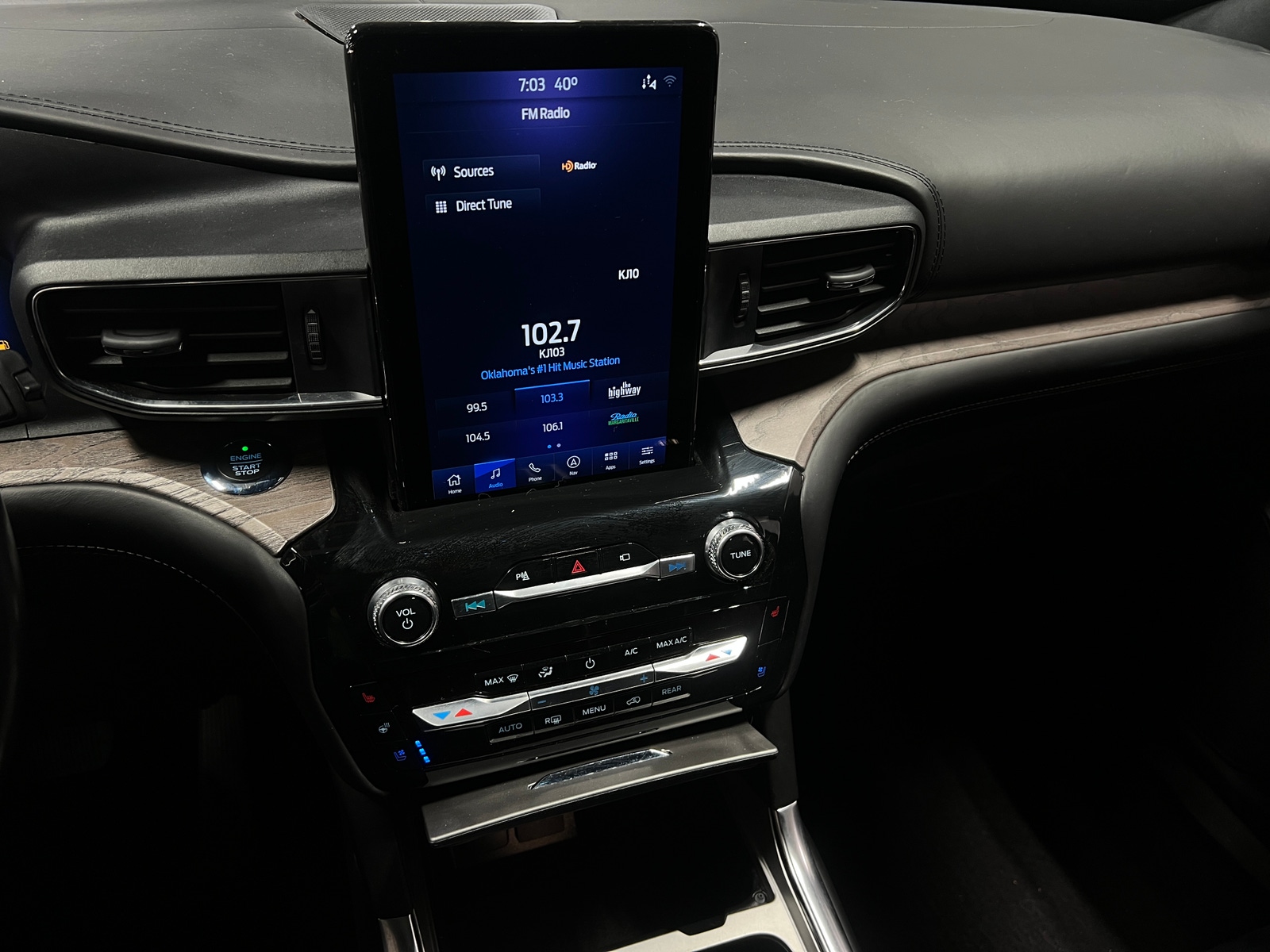 Thumbnail: 2021 Ford Explorer - 3