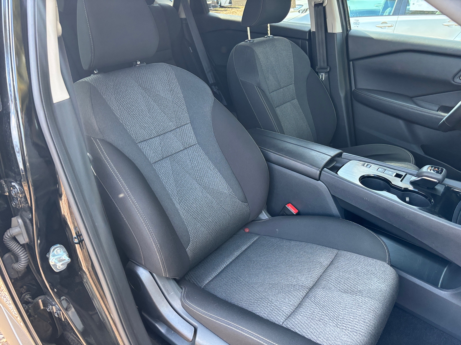 Thumbnail: 2025 Nissan Rogue - 2