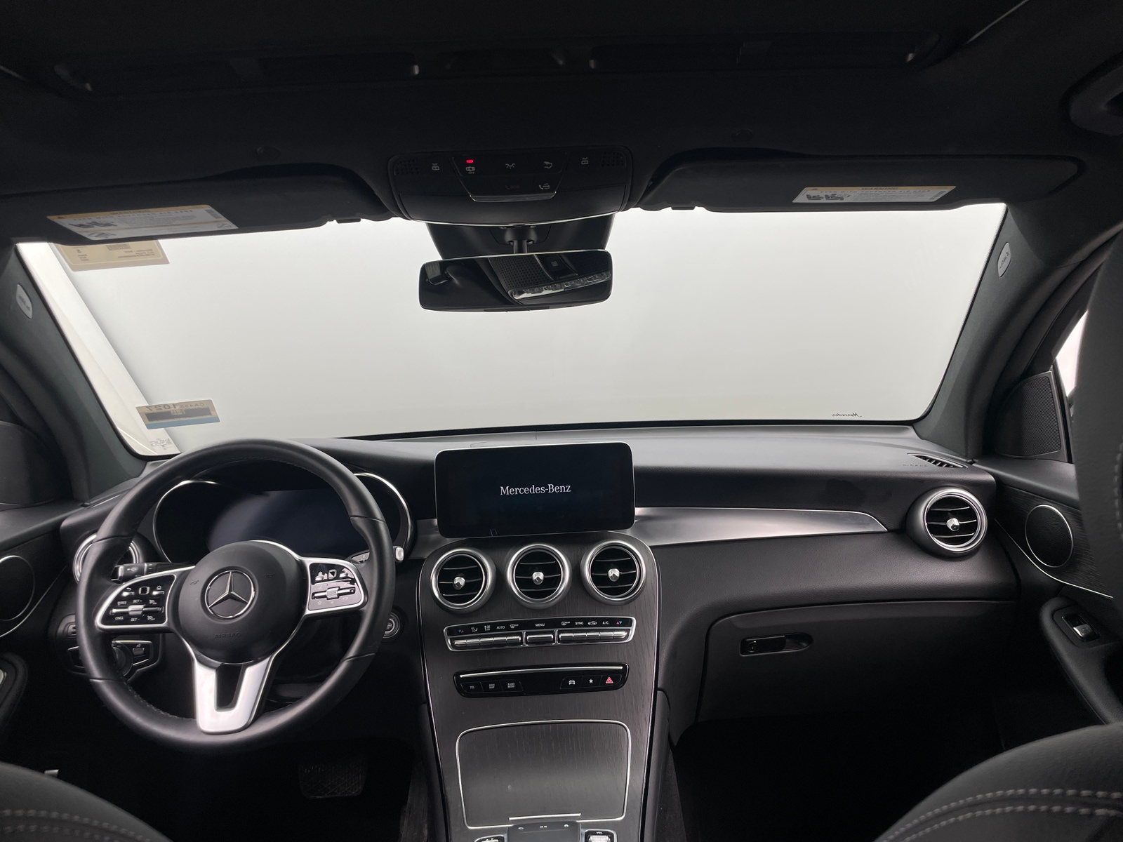 Thumbnail: 2022 Mercedes-Benz GLC - 2