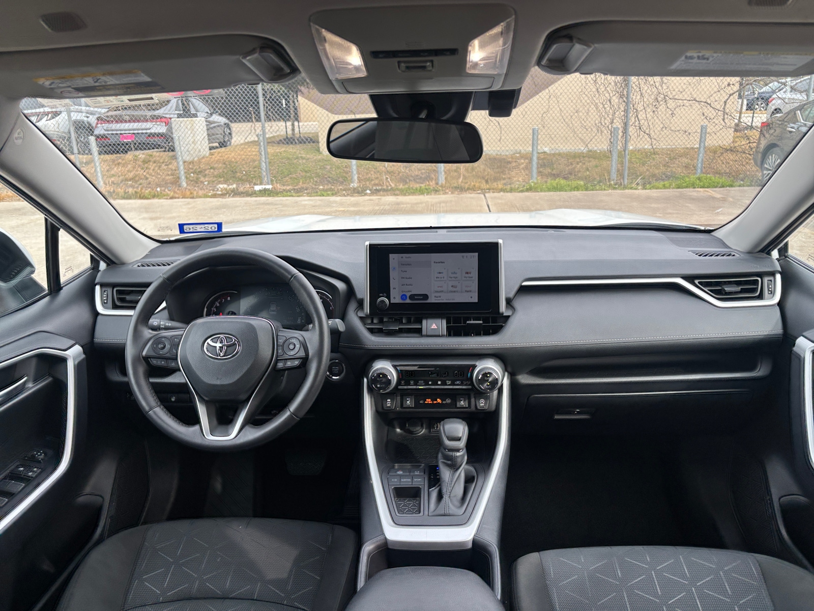 Thumbnail: 2025 Toyota RAV4 - 3