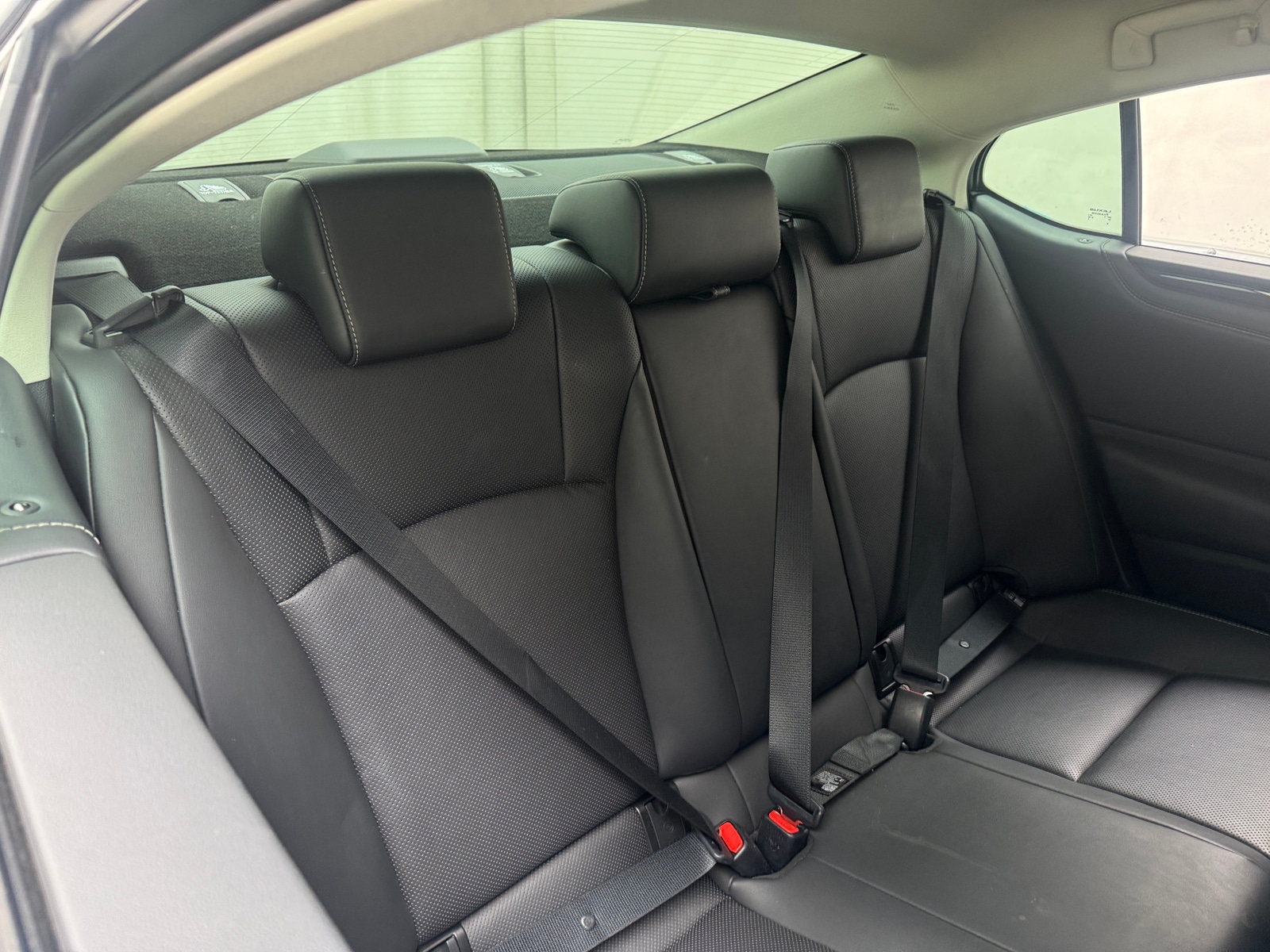 Thumbnail: 2021 Lexus ES - 5