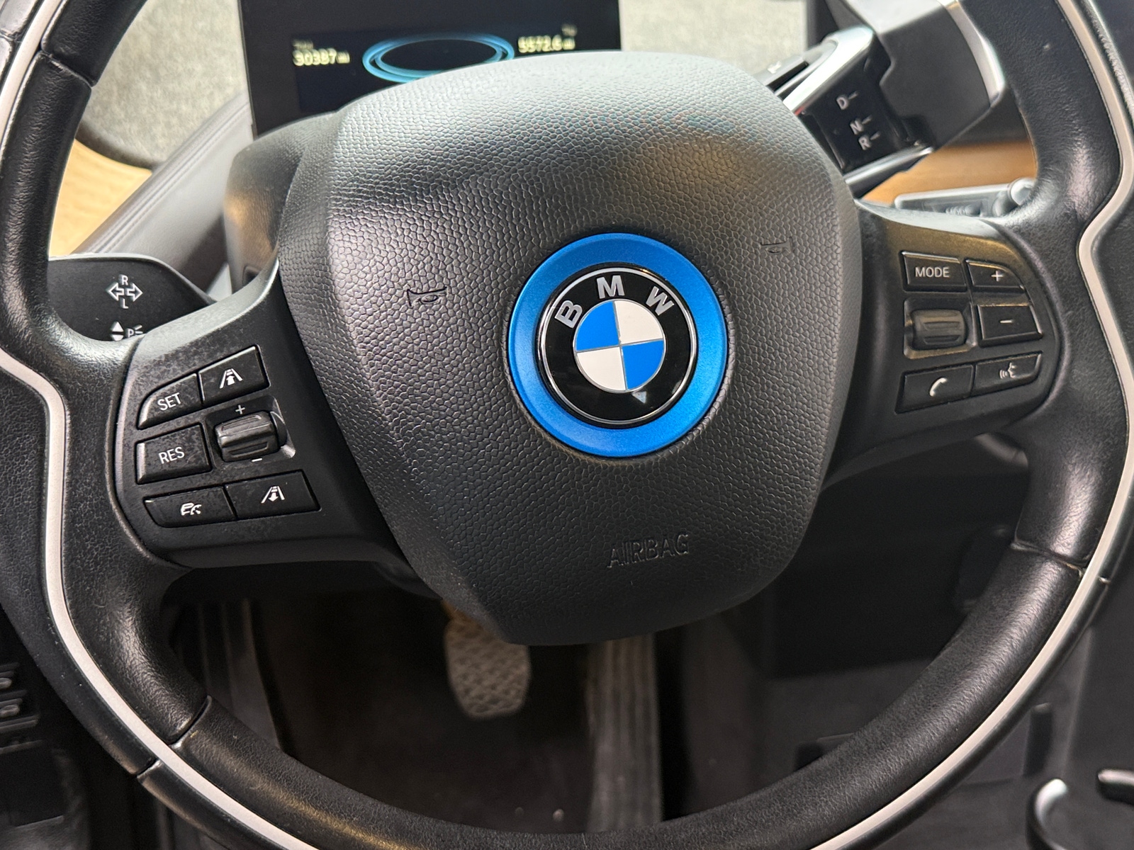 Thumbnail: 2015 BMW i3 - 4