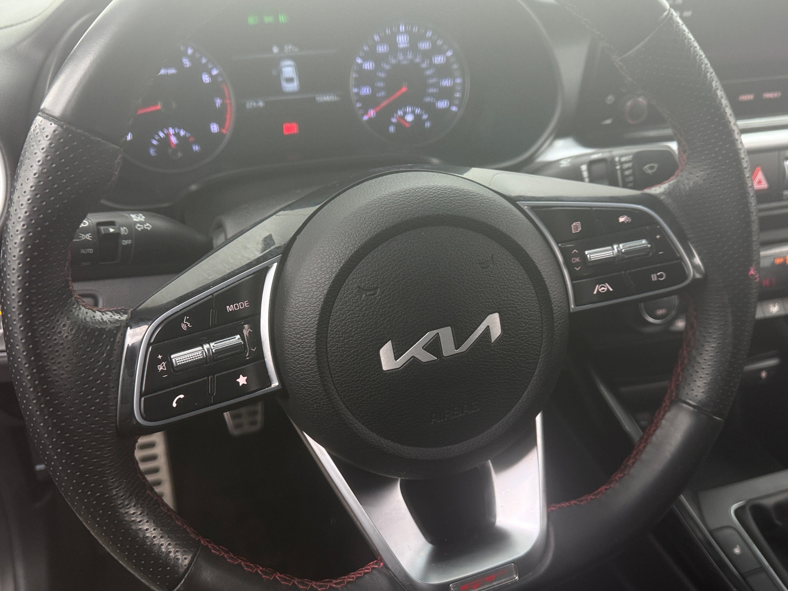 Thumbnail: 2023 Kia Forte - 4