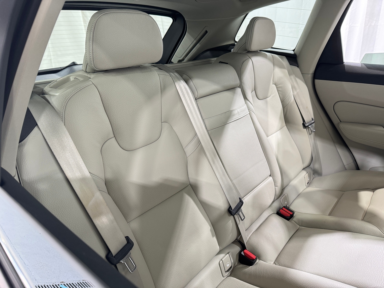 Thumbnail: 2020 Volvo XC60 - 5