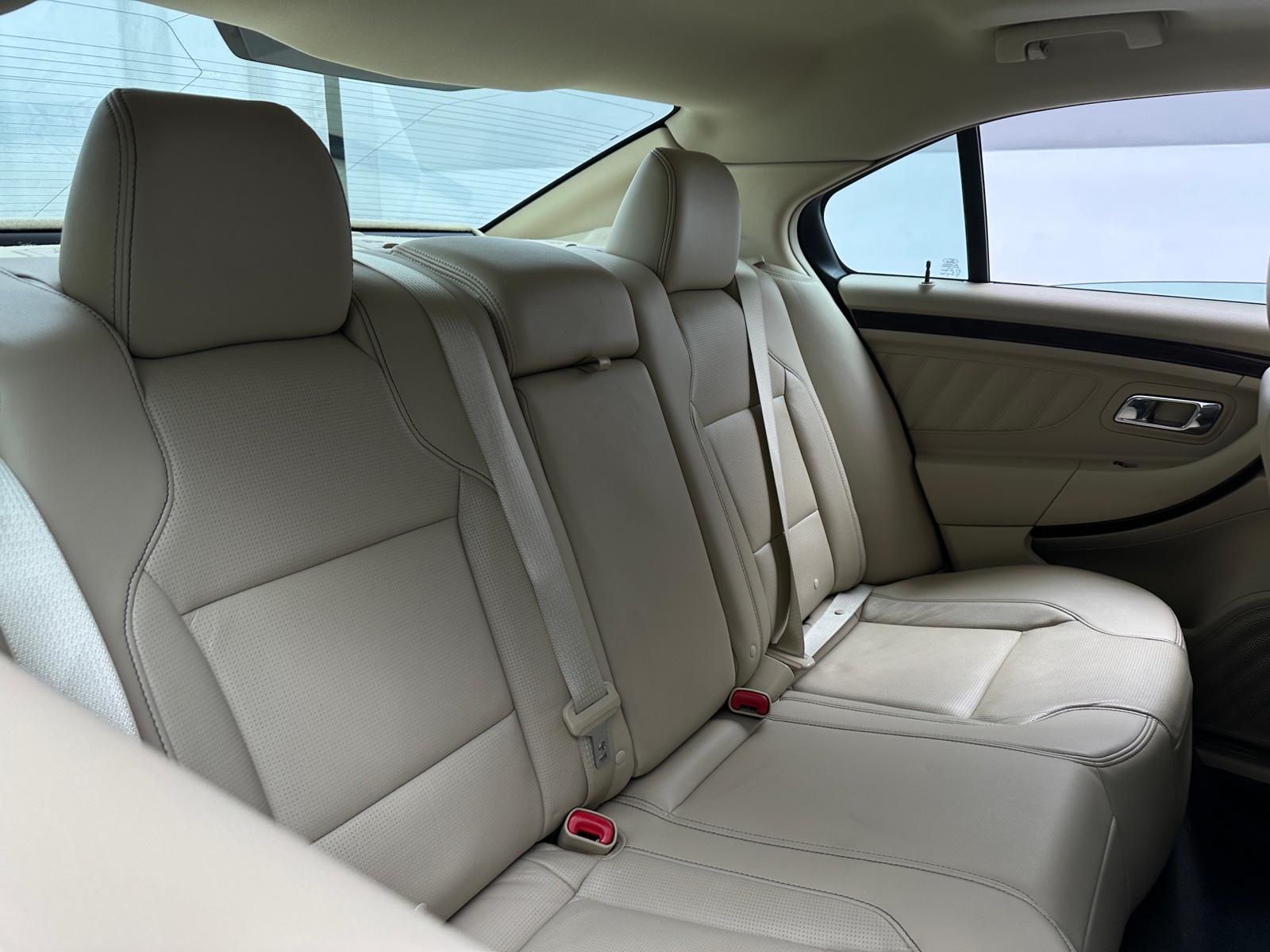 Thumbnail: 2017 Ford Taurus - 5