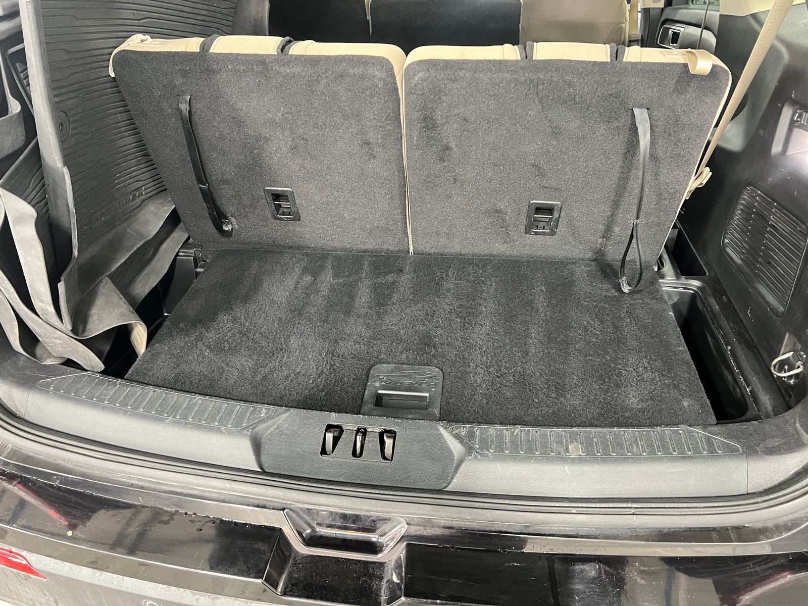 Thumbnail: 2021 Ford Explorer - 7