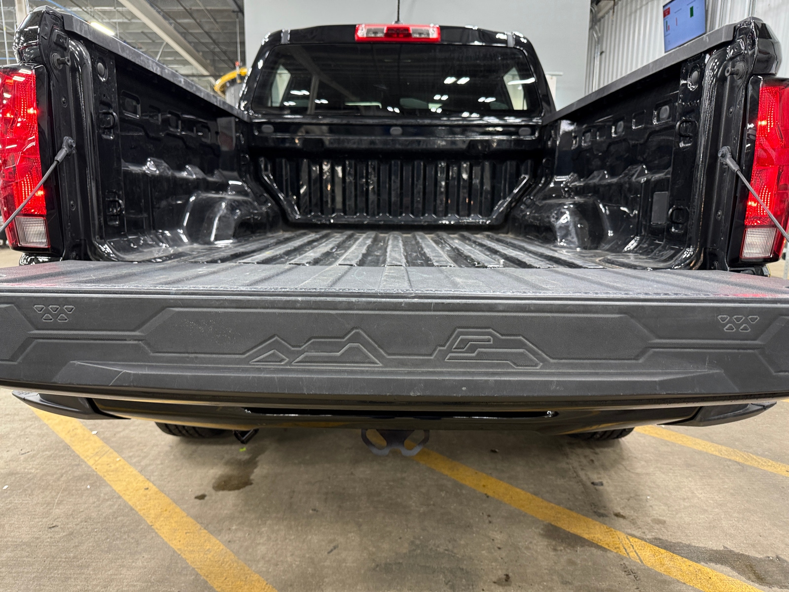 Thumbnail: 2024 Chevrolet Colorado - 7