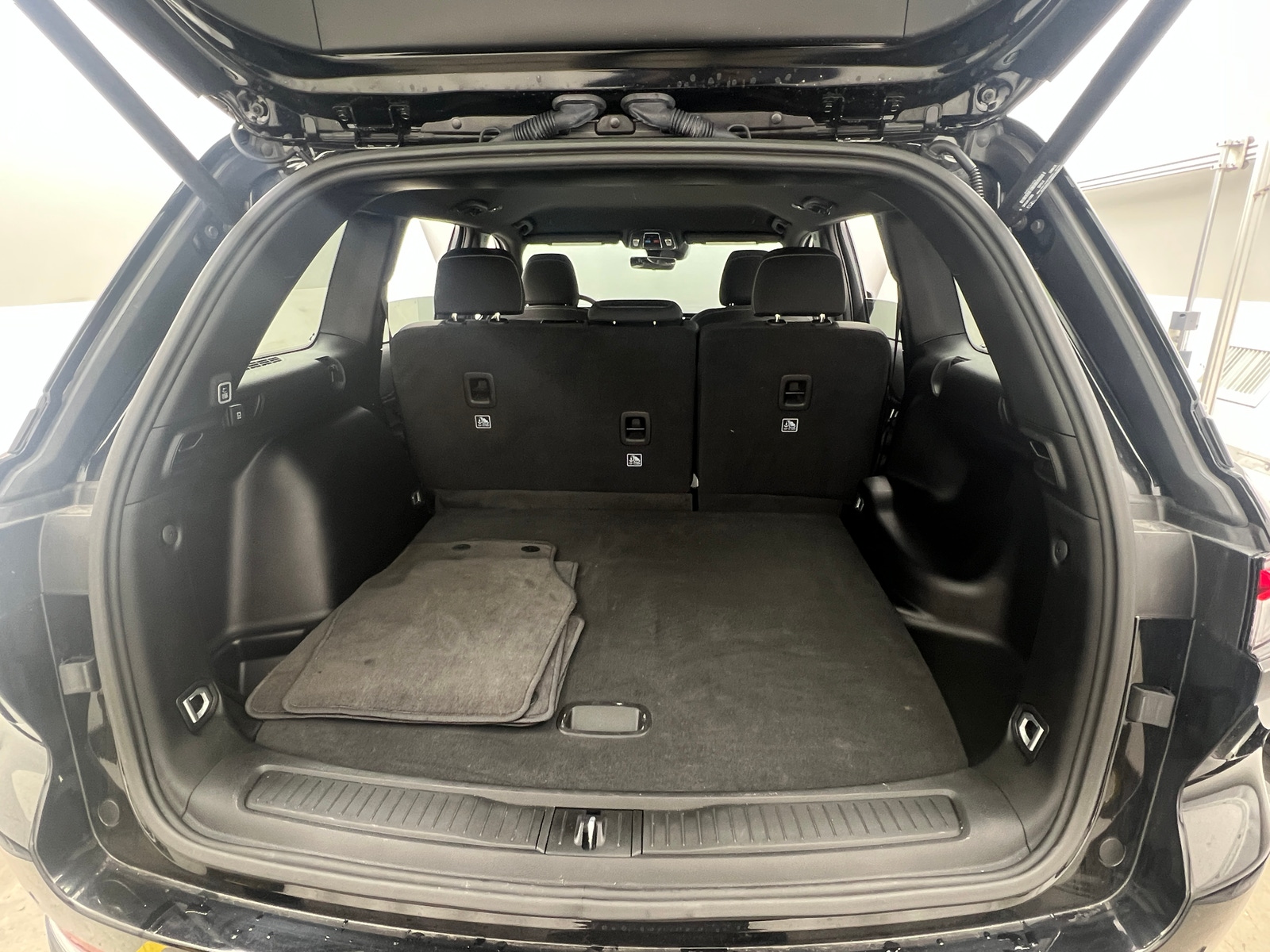 Thumbnail: 2025 Jeep Grand Cherokee - 7