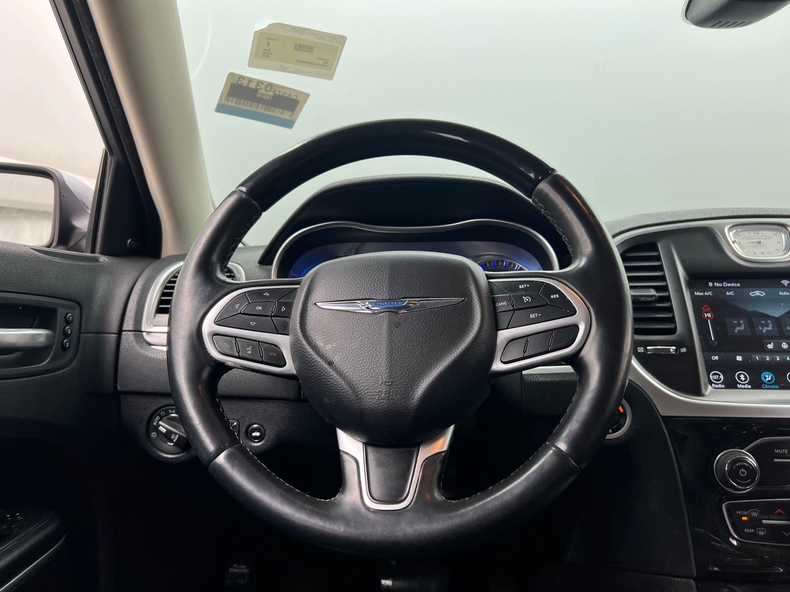 Thumbnail: 2019 Chrysler 300 - 4