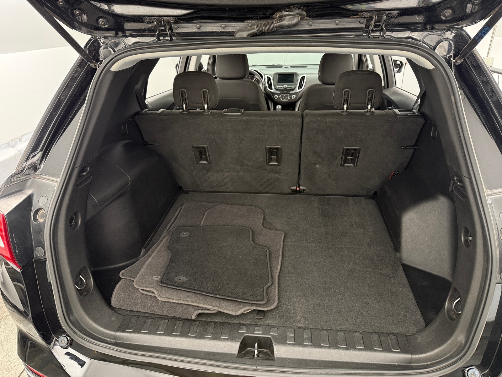 Thumbnail: 2019 Chevrolet Equinox - 7