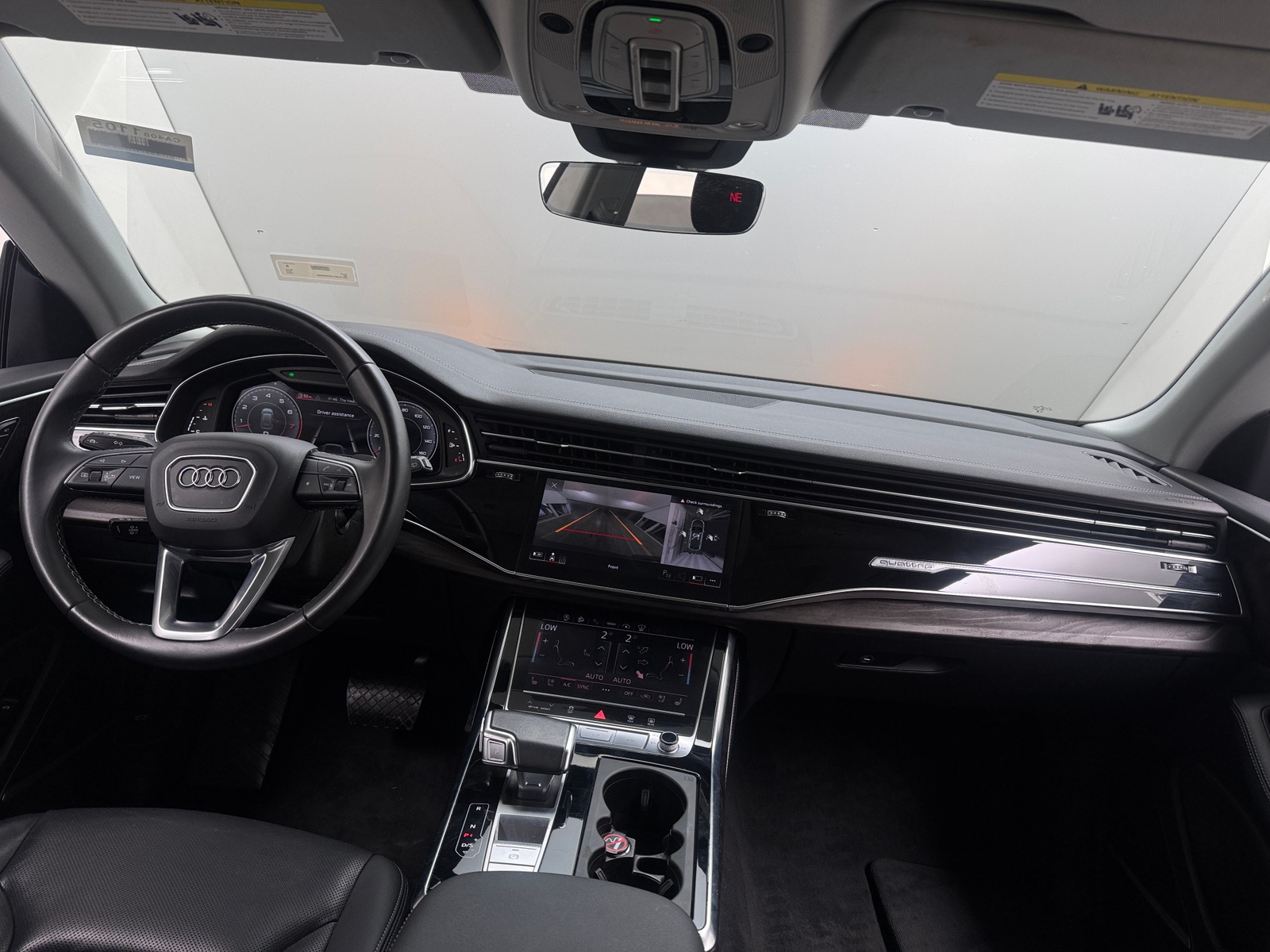 Thumbnail: 2023 Audi Q8 - 2