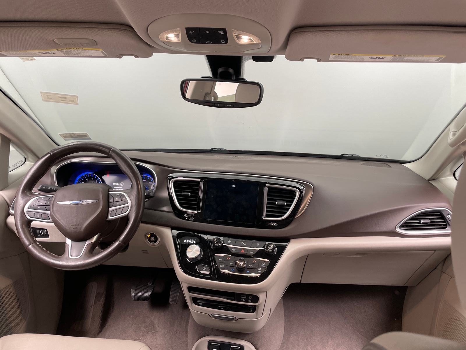 Thumbnail: 2017 Chrysler Pacifica - 2