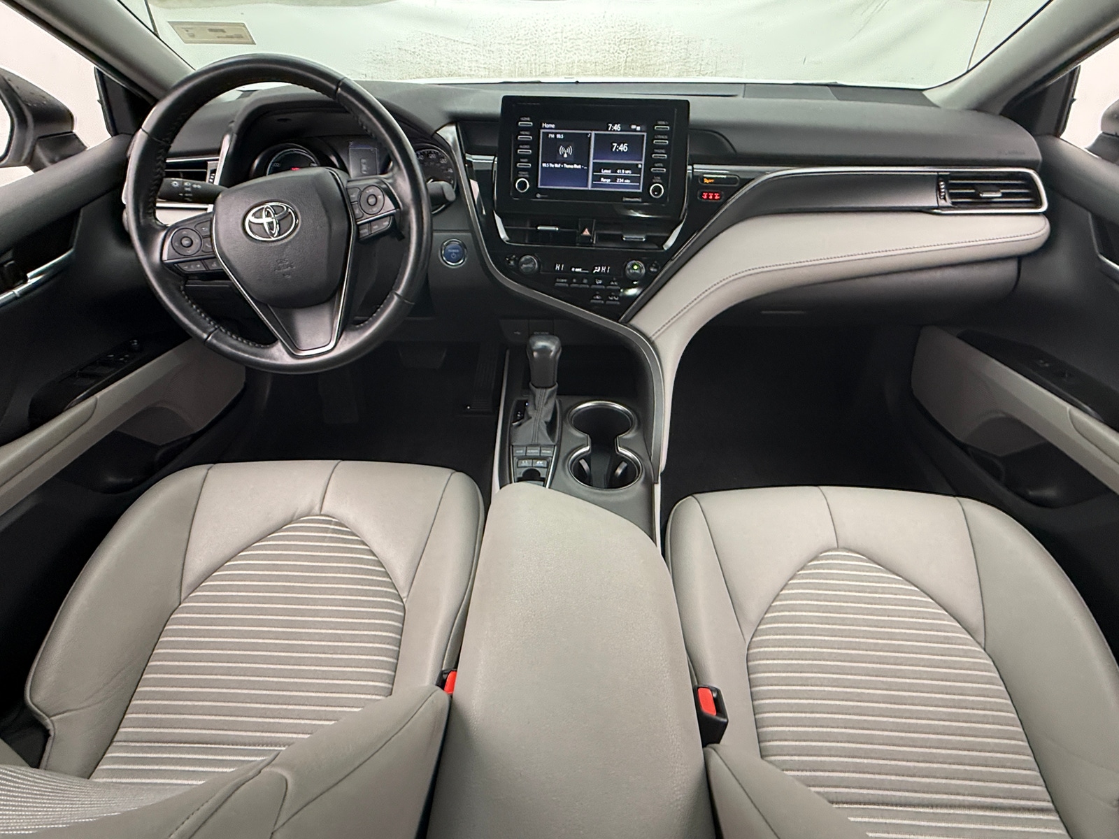 Thumbnail: 2022 Toyota Camry - 3