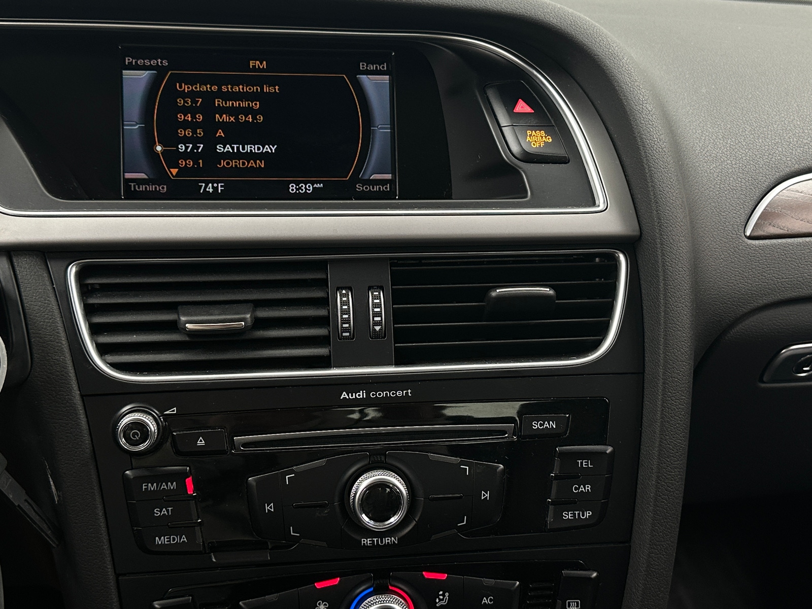 Thumbnail: 2014 Audi A4 - 3