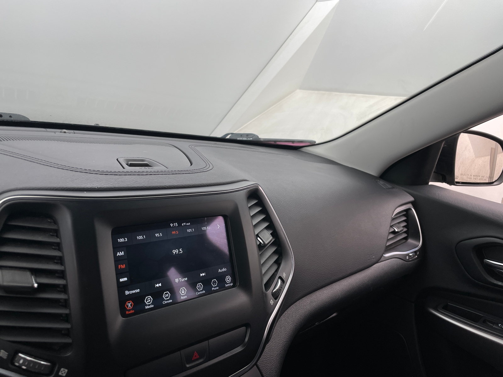 Thumbnail: 2019 Jeep Cherokee - 4