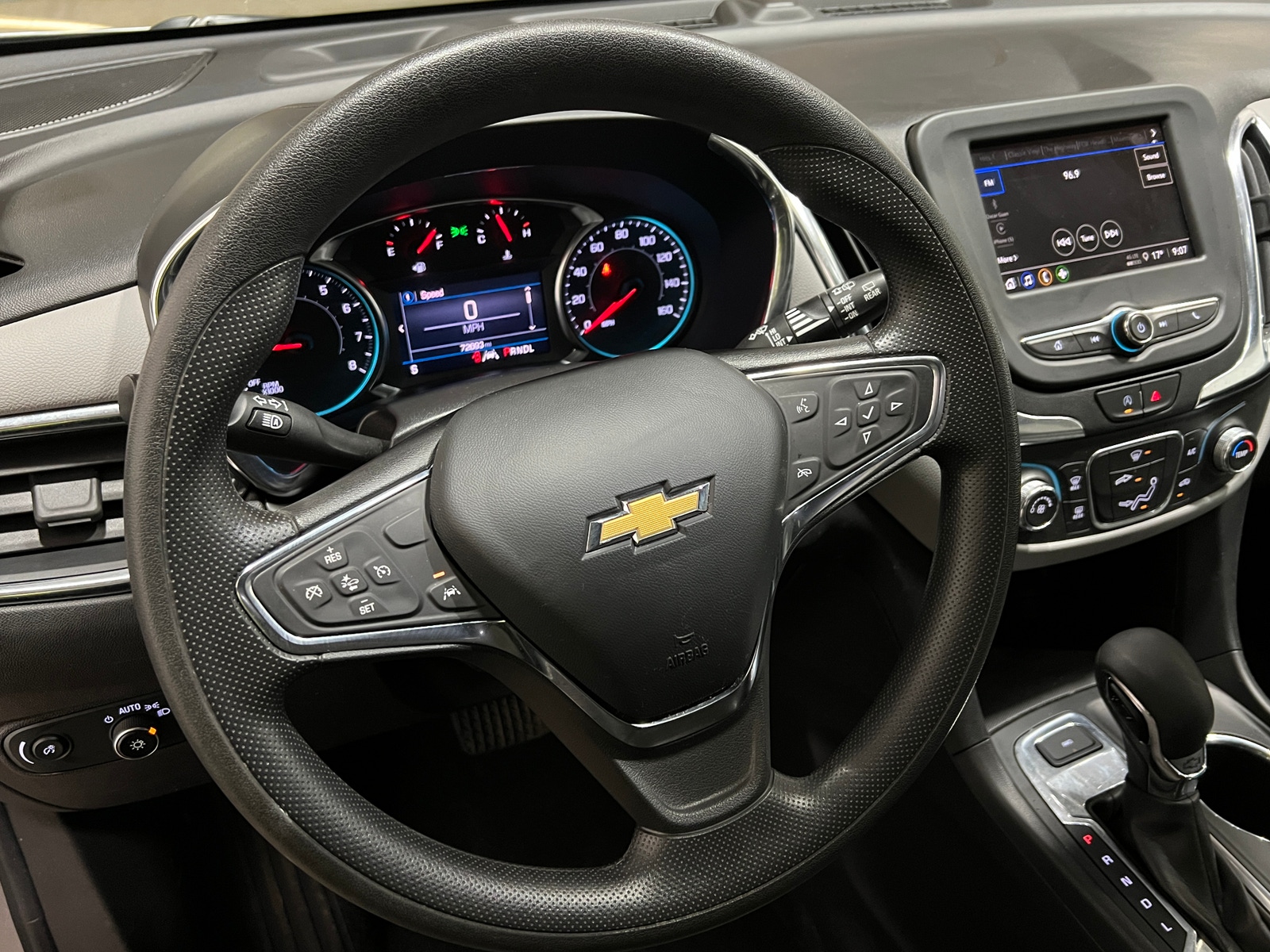 Thumbnail: 2023 Chevrolet Equinox - 5