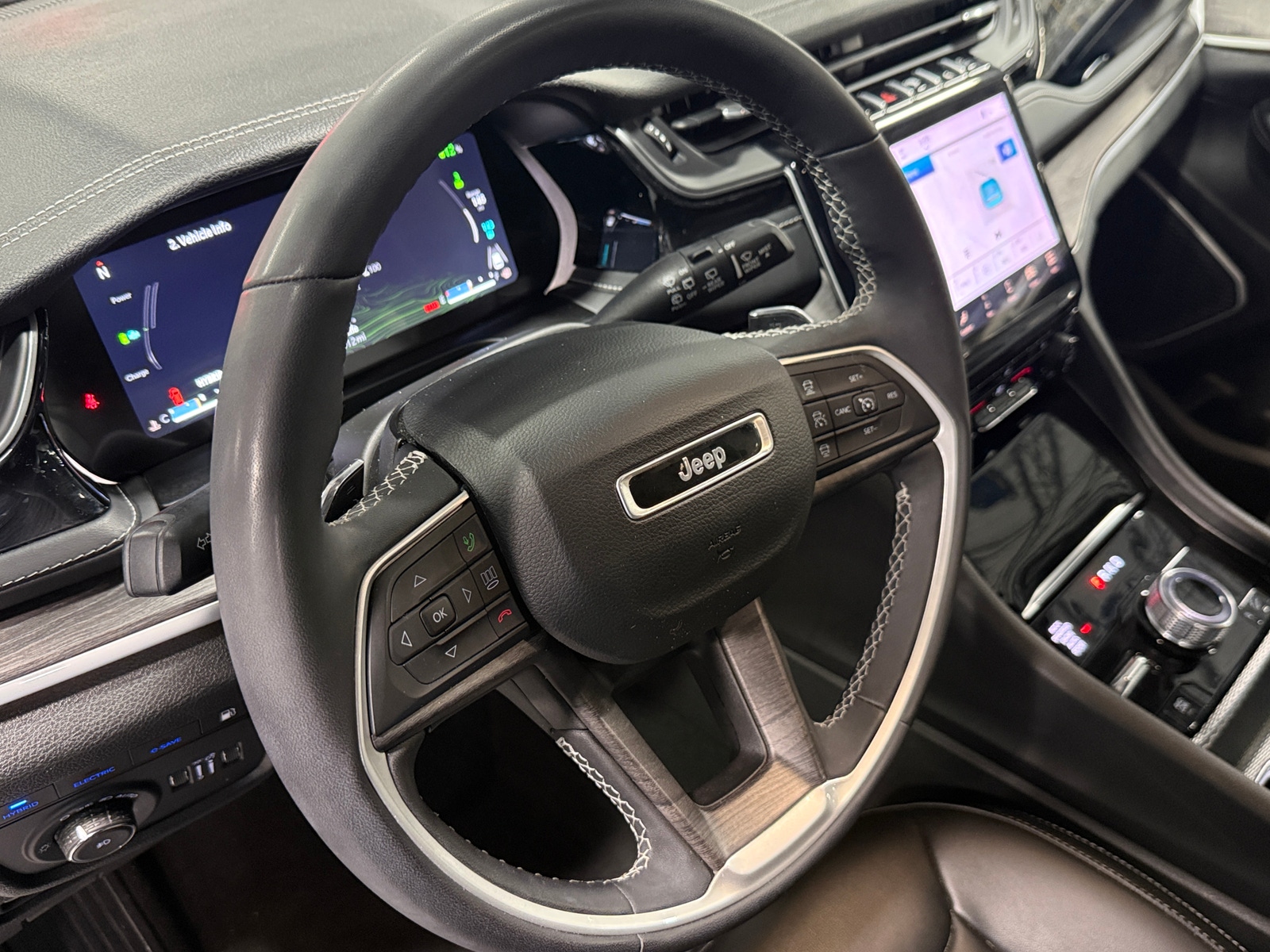 Thumbnail: 2024 Jeep Grand Cherokee - 4