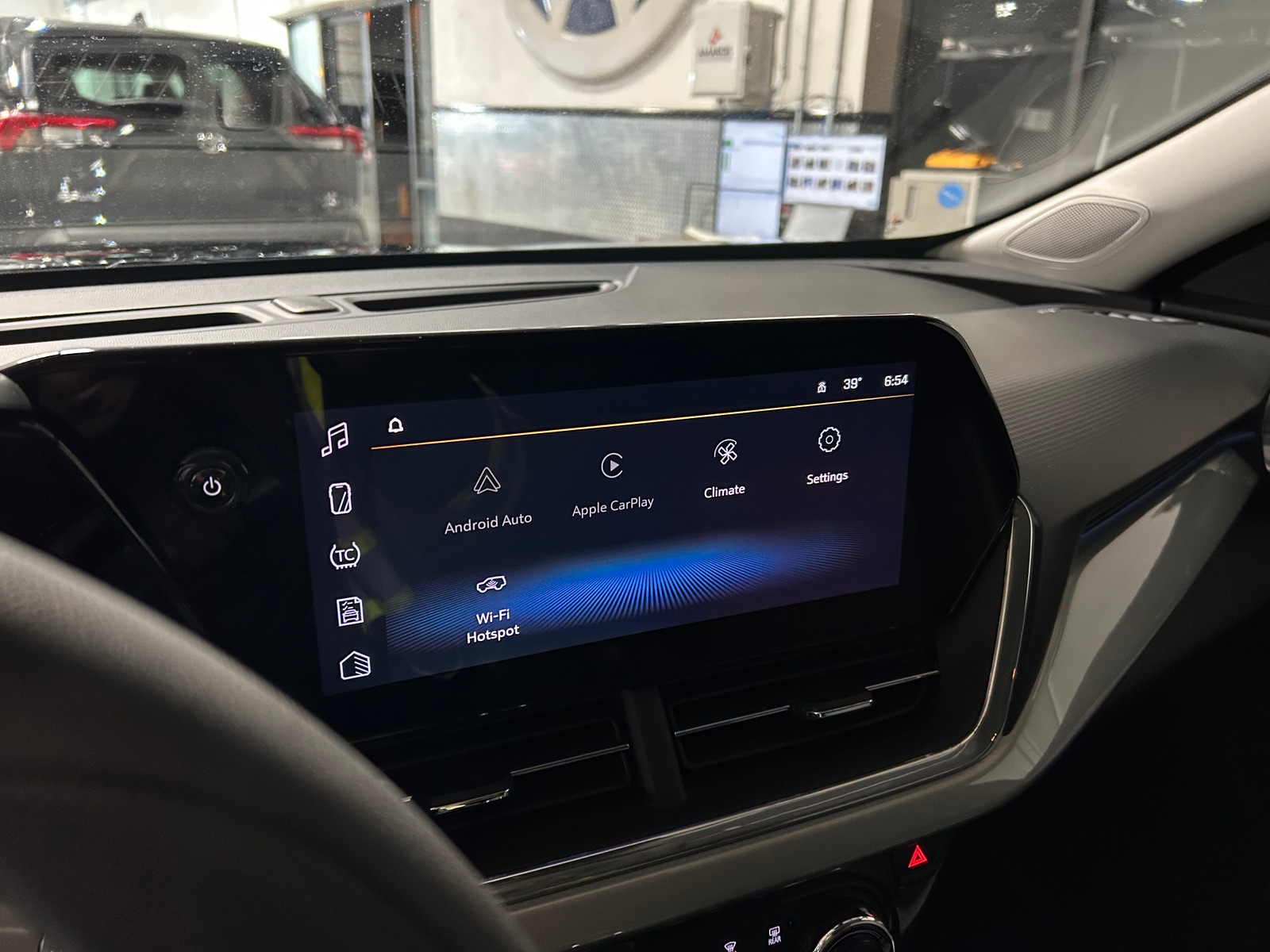 Thumbnail: 2025 Chevrolet Trax - 4