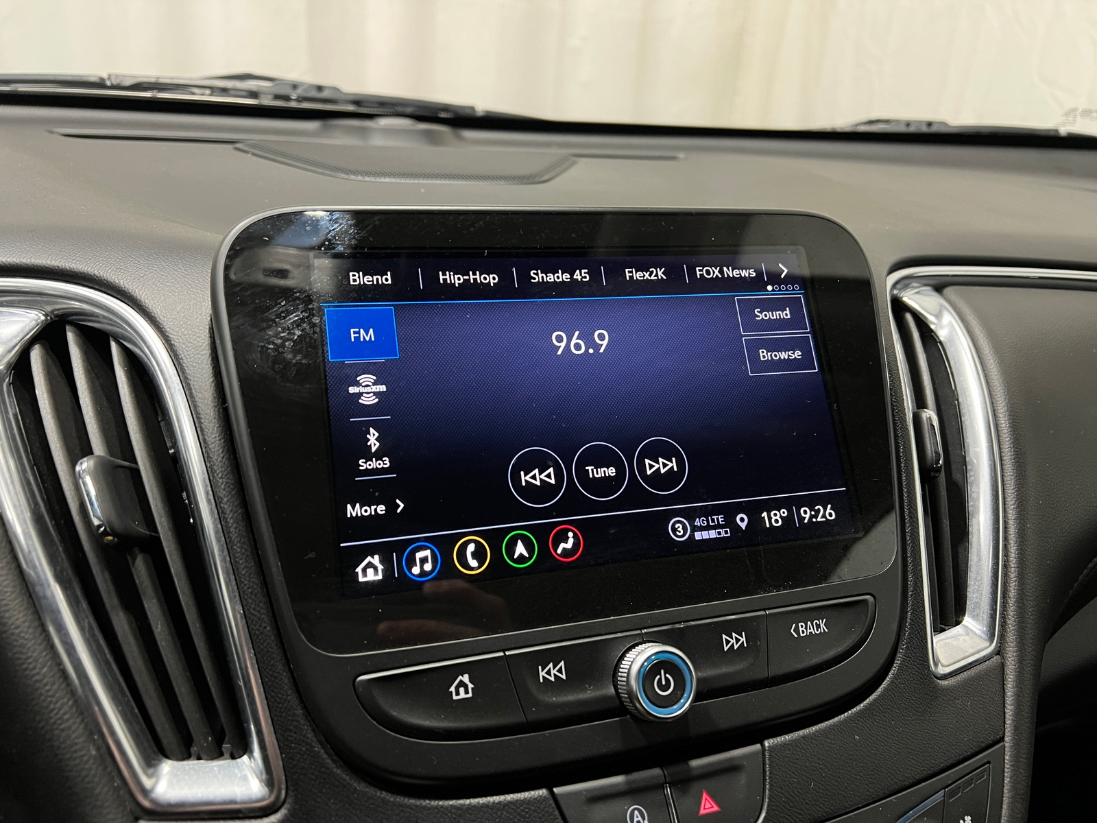 Thumbnail: 2024 Chevrolet Malibu - 3