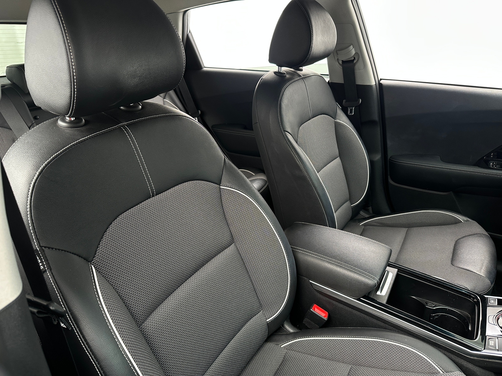 Thumbnail: 2019 Kia Niro - 2