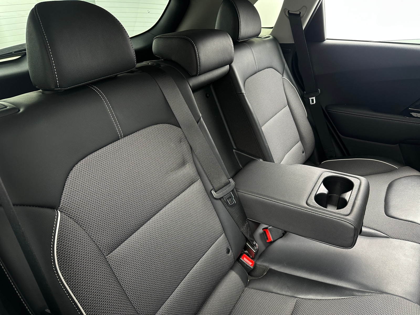 Thumbnail: 2019 Kia Niro - 6