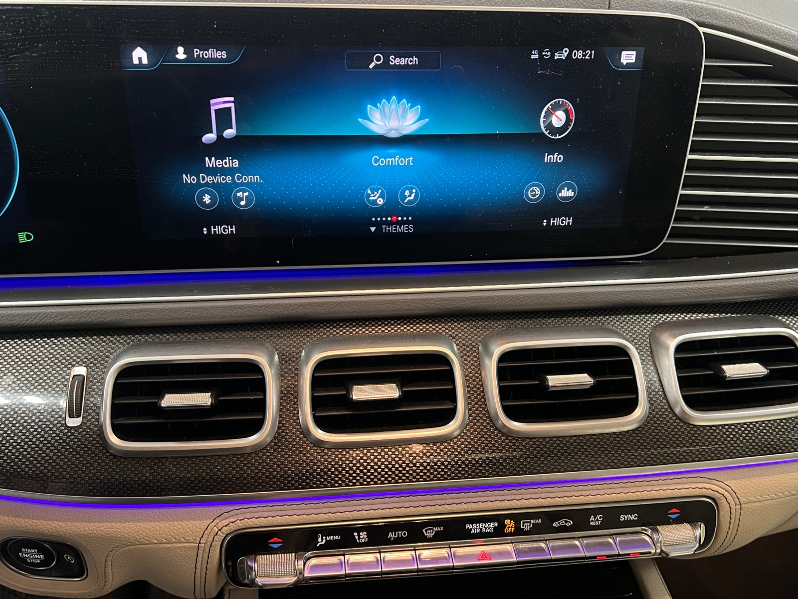 Thumbnail: 2020 Mercedes-Benz GLE - 3