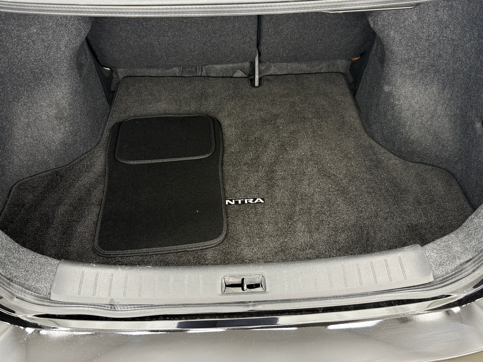 Thumbnail: 2019 Nissan Sentra - 7