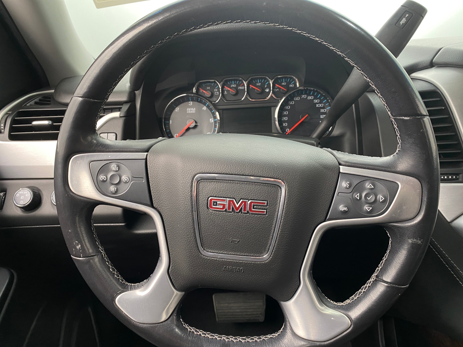 Thumbnail: 2020 GMC Yukon - 5