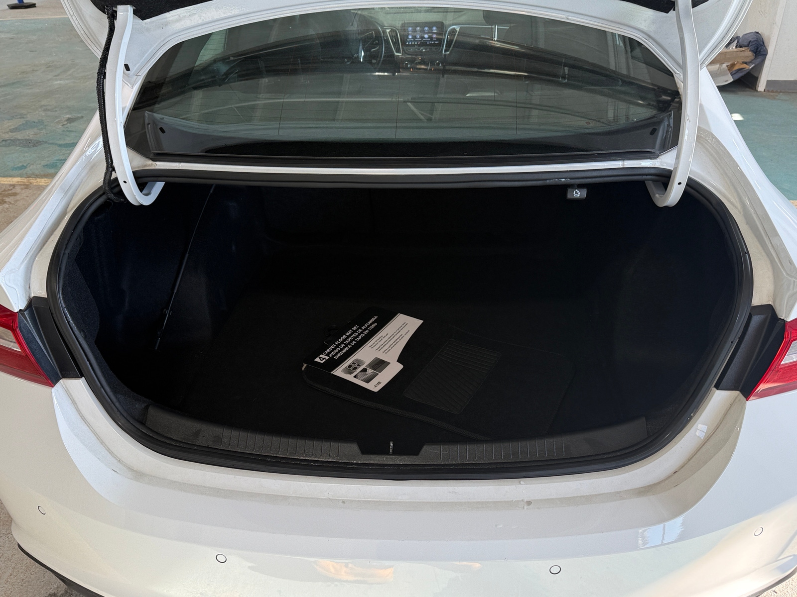 Thumbnail: 2023 Chevrolet Malibu - 7