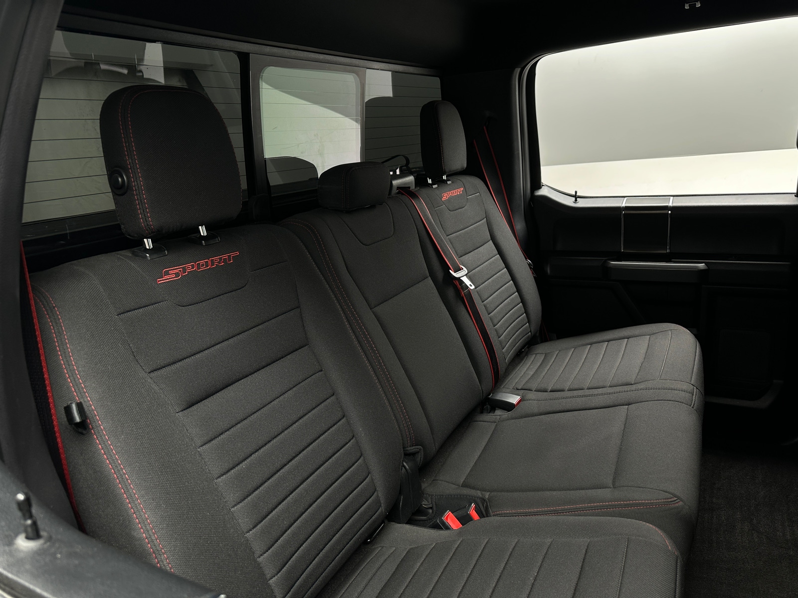 Thumbnail: 2018 Ford Econoline - 6