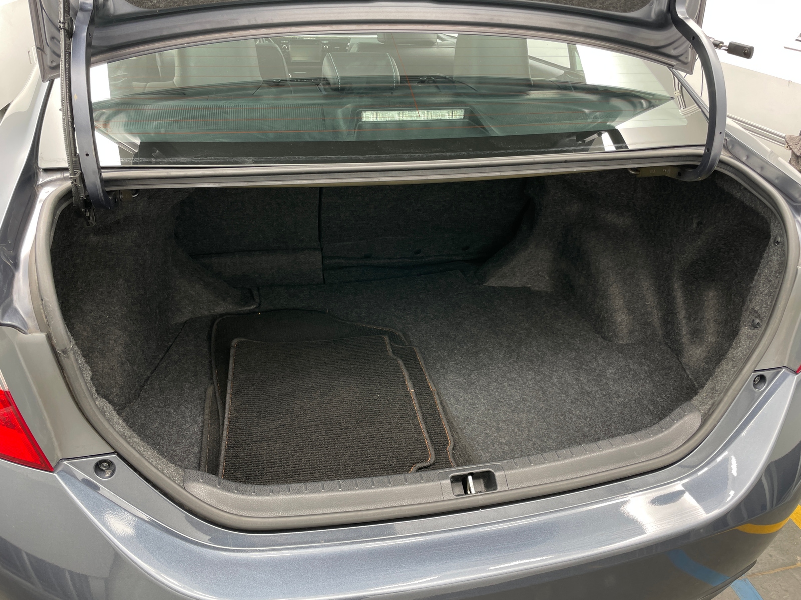 Thumbnail: 2015 Toyota Corolla - 7