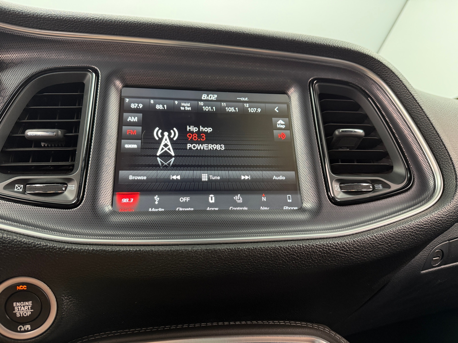 Thumbnail: 2018 Dodge Challenger - 4