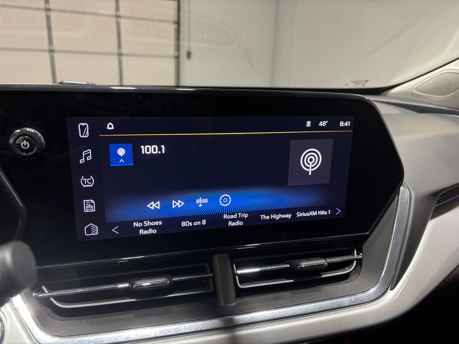 Thumbnail: 2025 Chevrolet Trax - 4