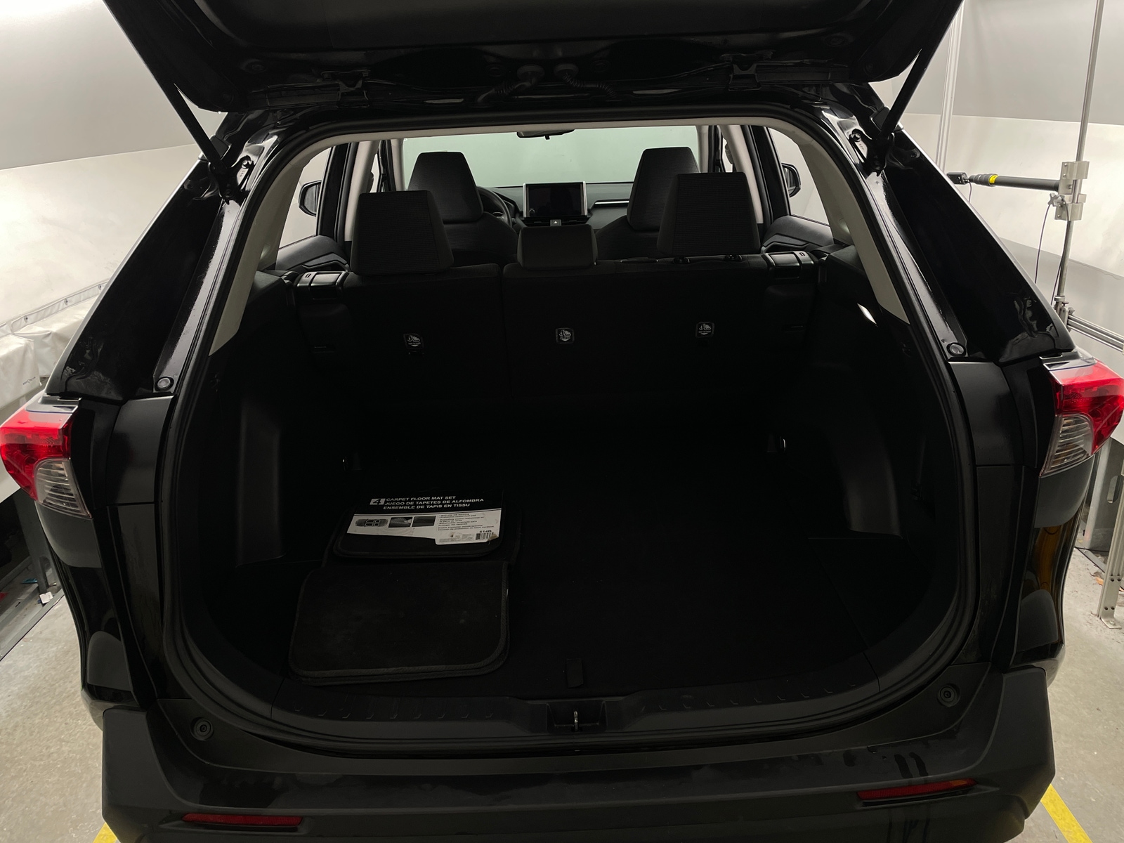 Thumbnail: 2024 Toyota RAV4 - 7