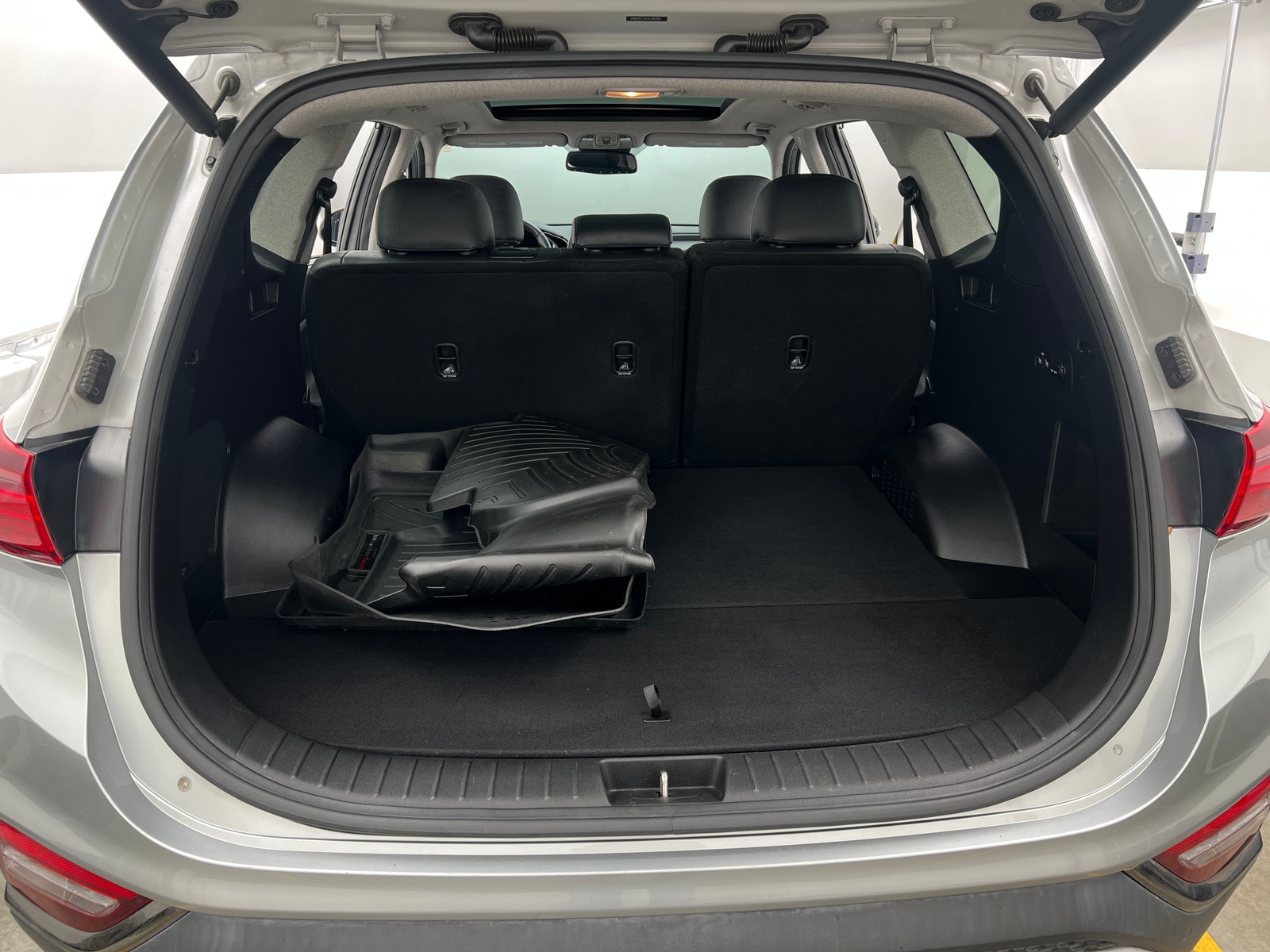 Thumbnail: 2020 Hyundai Santa Fe - 6