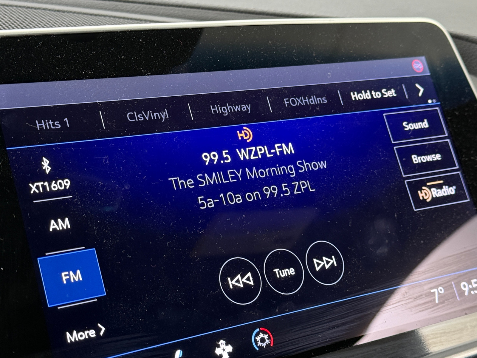 Thumbnail: 2022 Cadillac CT5 - 3