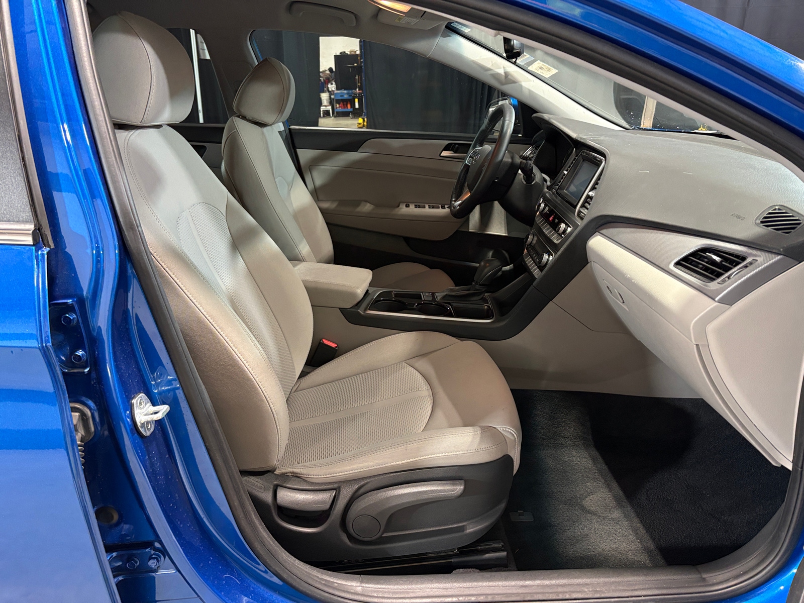 Thumbnail: 2019 Hyundai Sonata - 2