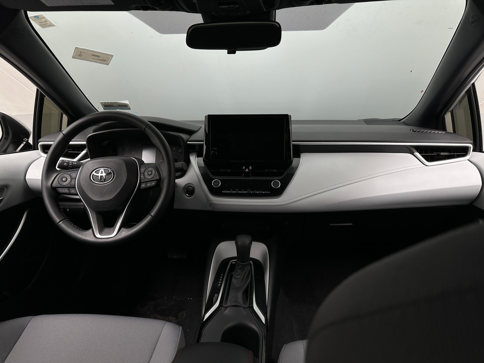 Thumbnail: 2025 Toyota Corolla - 3