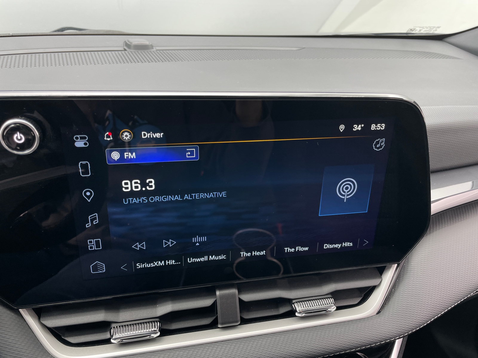 Thumbnail: 2025 Chevrolet Equinox - 4