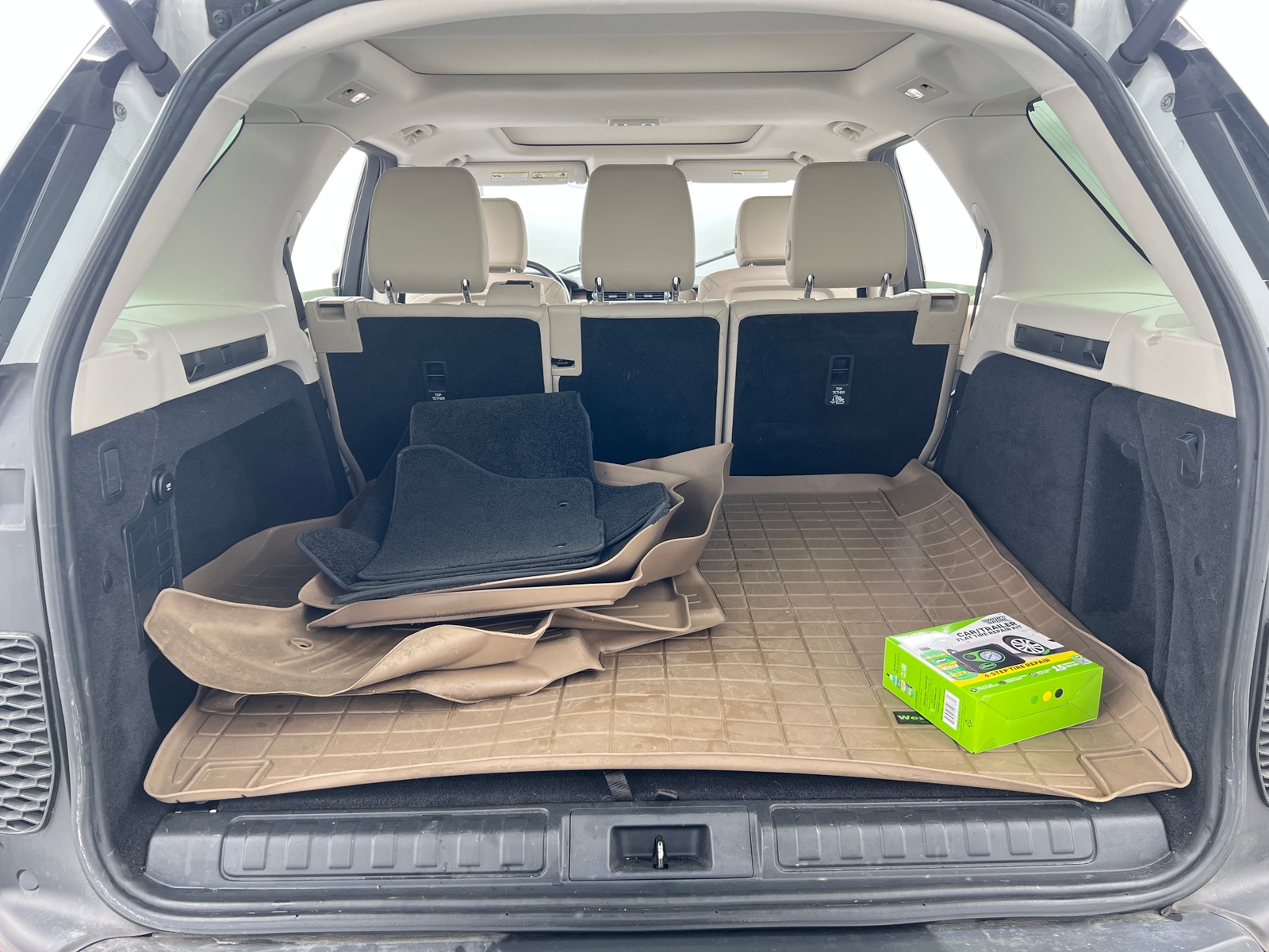 Thumbnail: 2018 Land Rover Discovery - 6