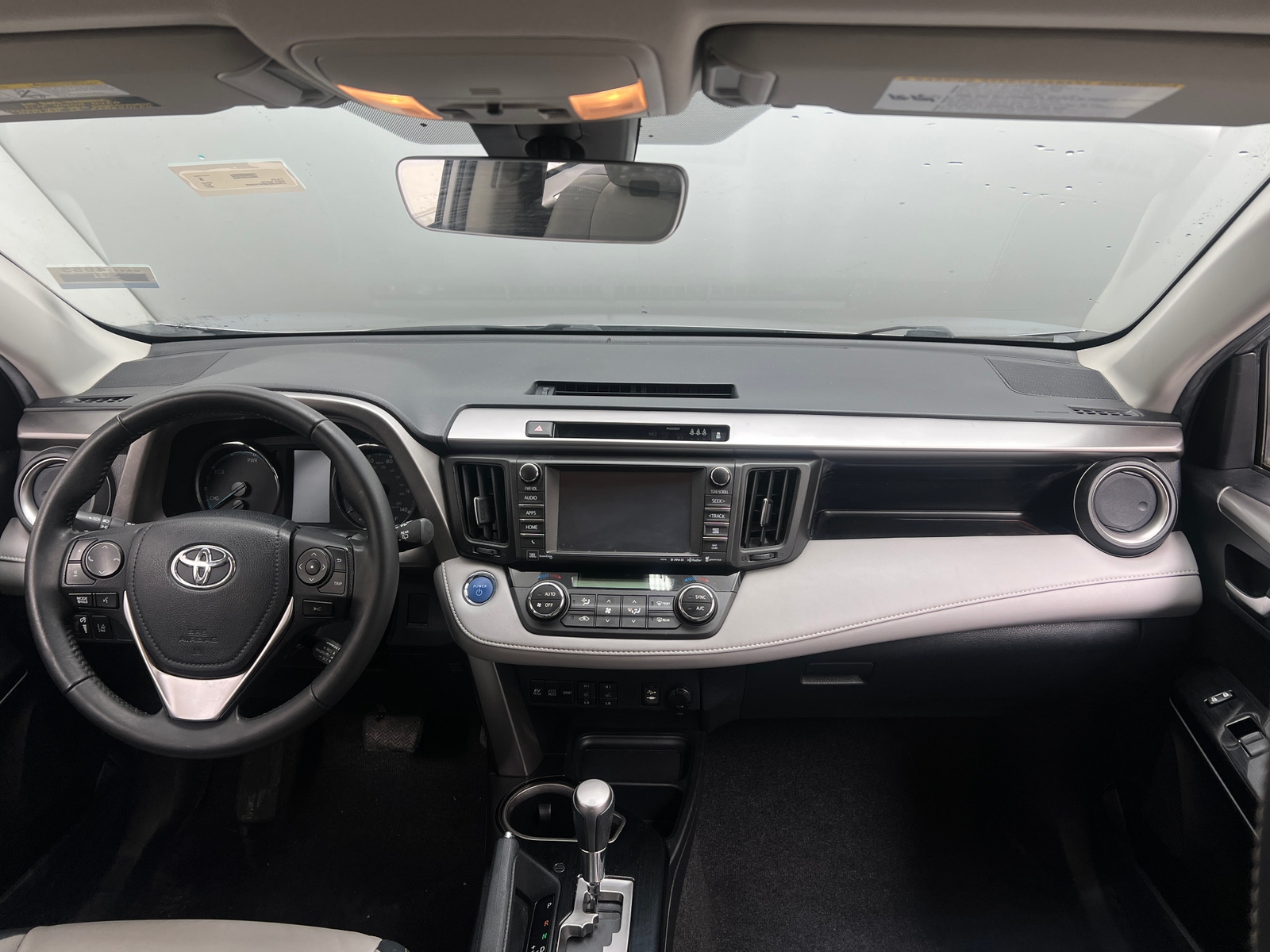 Thumbnail: 2017 Toyota RAV4 - 2