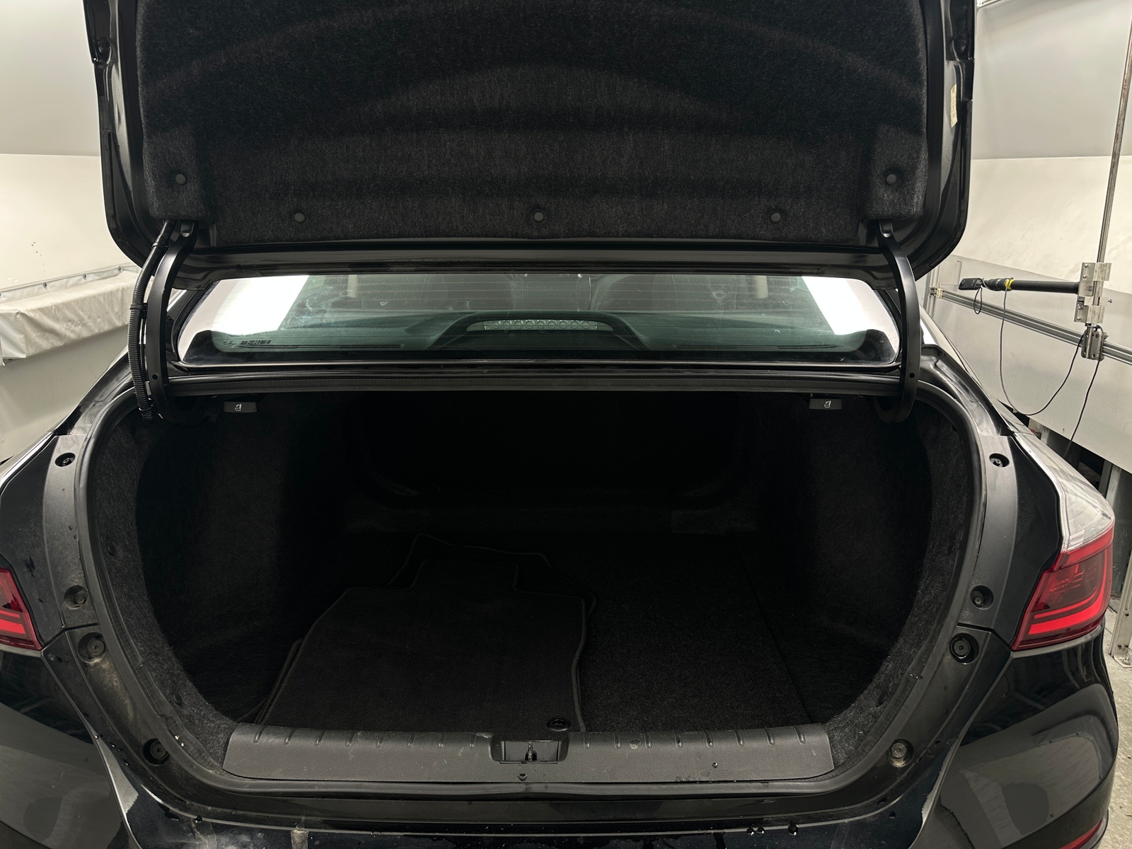 Thumbnail: 2022 Honda Insight - 6