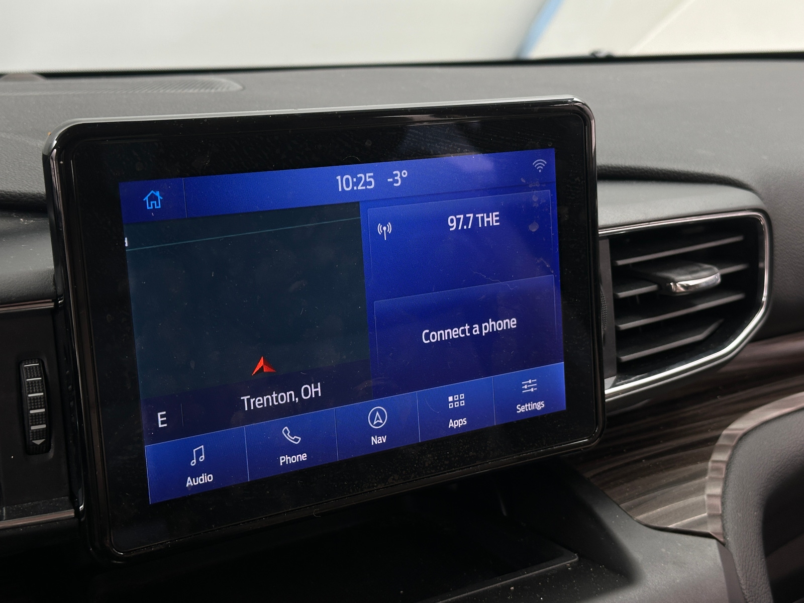 Thumbnail: 2020 Ford Explorer - 4