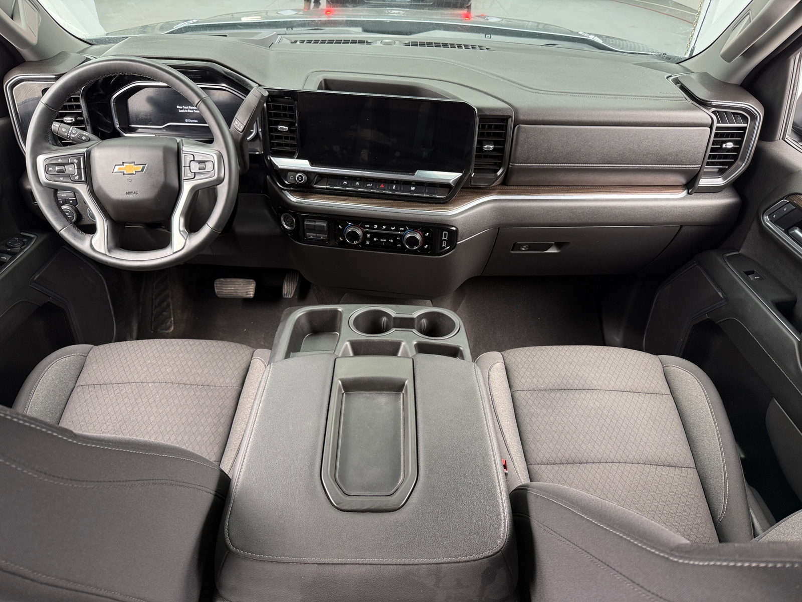 Thumbnail: 2025 Chevrolet Silverado 1500 - 3