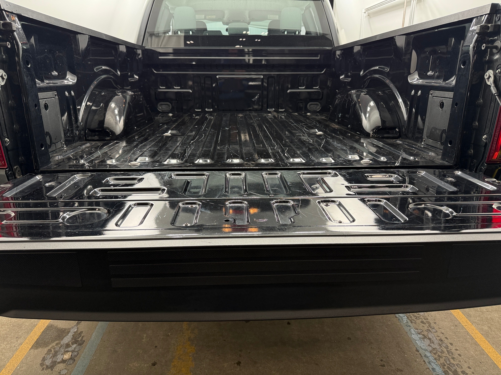 Thumbnail: 2024 Ford Econoline - 7