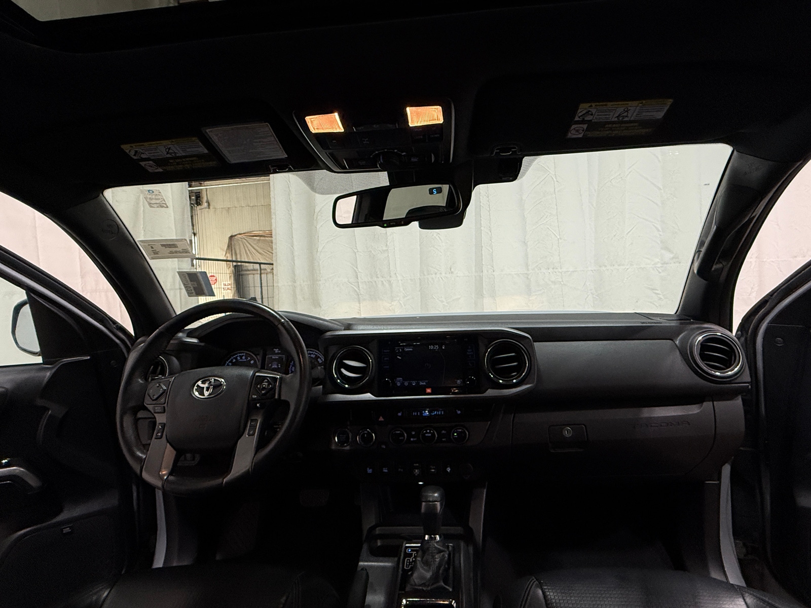 Thumbnail: 2018 Toyota Tacoma - 3