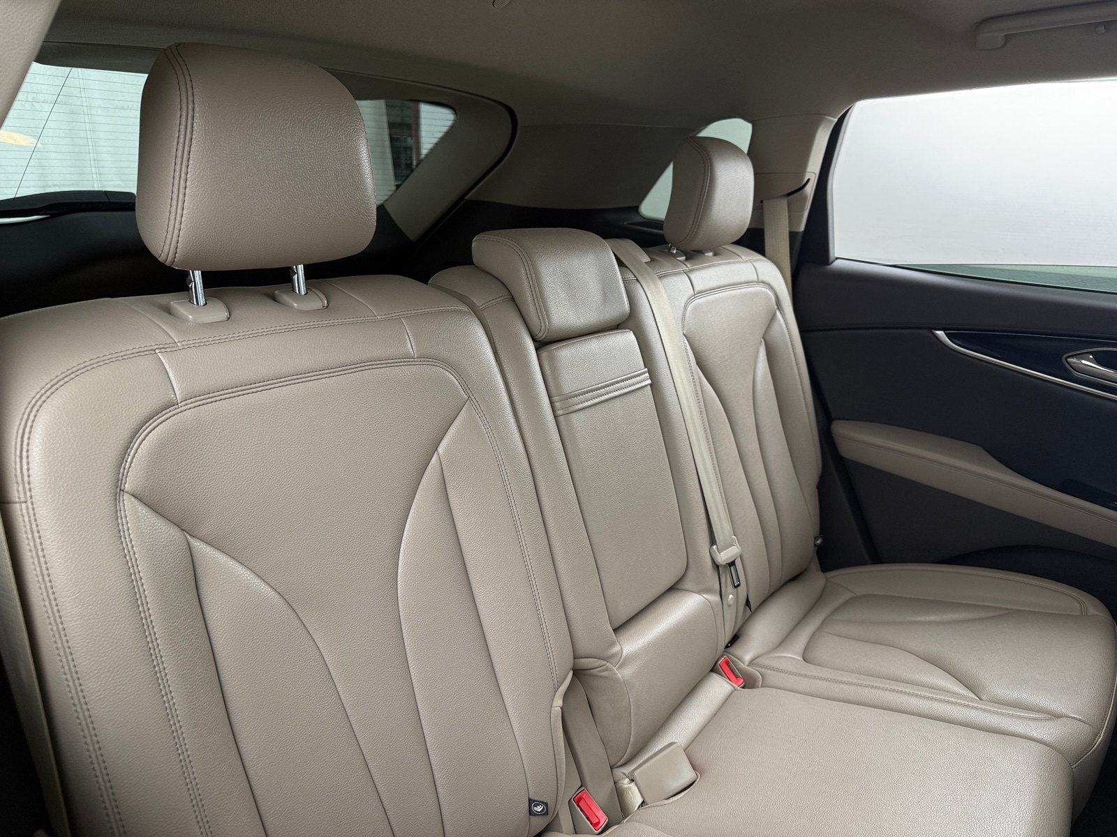 Thumbnail: 2022 Lincoln Nautilus - 5