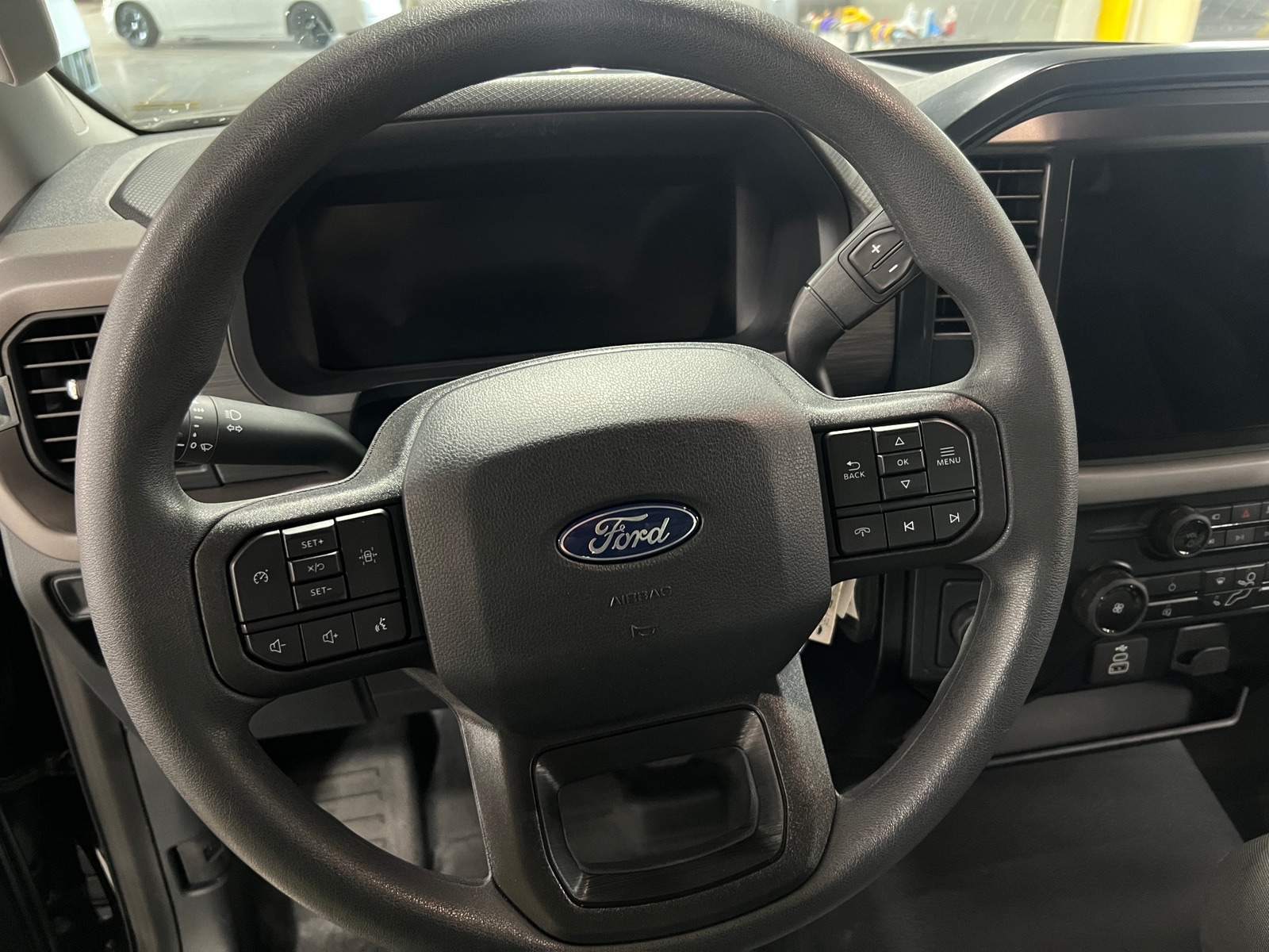 Thumbnail: 2025 Ford Econoline - 5