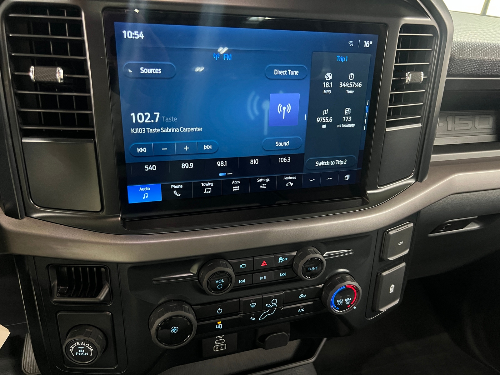 Thumbnail: 2025 Ford Econoline - 4